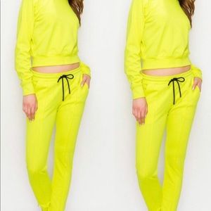 2pc neon jogger set.